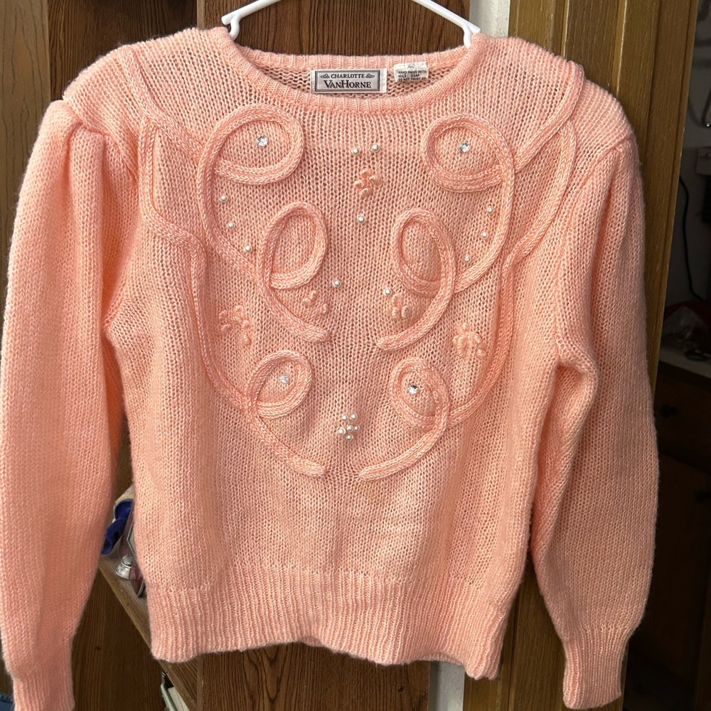 Women’s vintage sweater. Pretty peach color. Never worn.